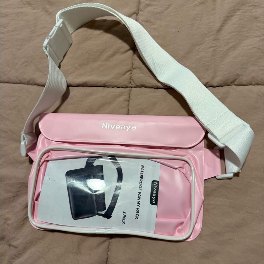 Niveaya Pink Waterproof Fanny Pack